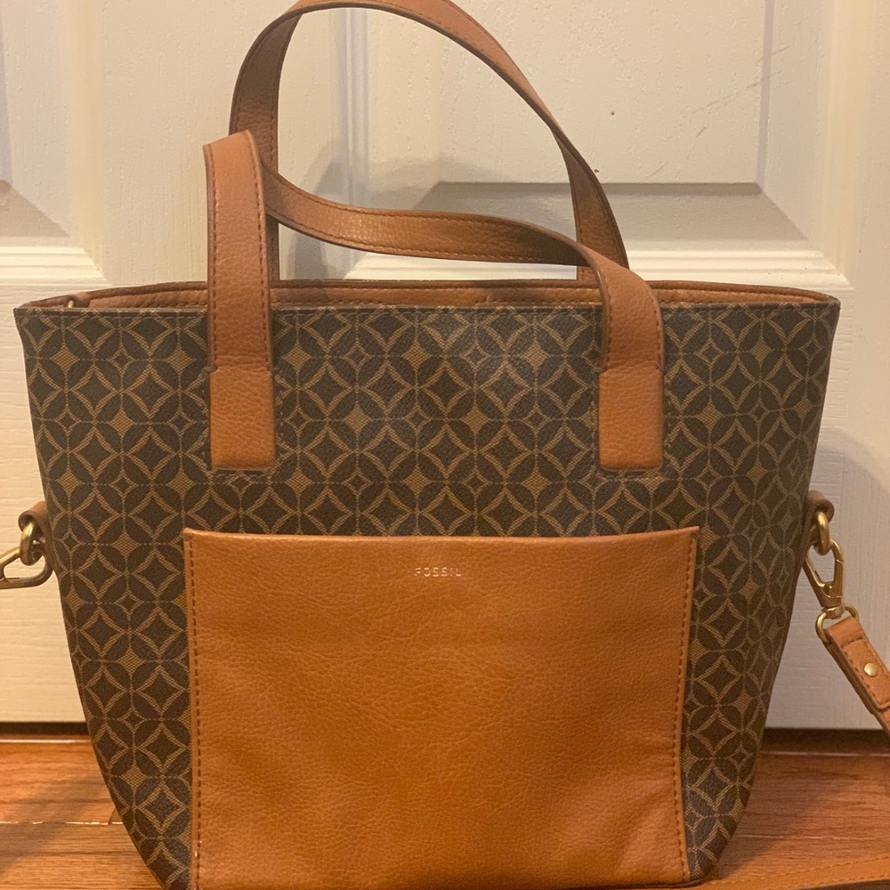 👜 FOSSIL GENUINE LEATHER Darby Satchel